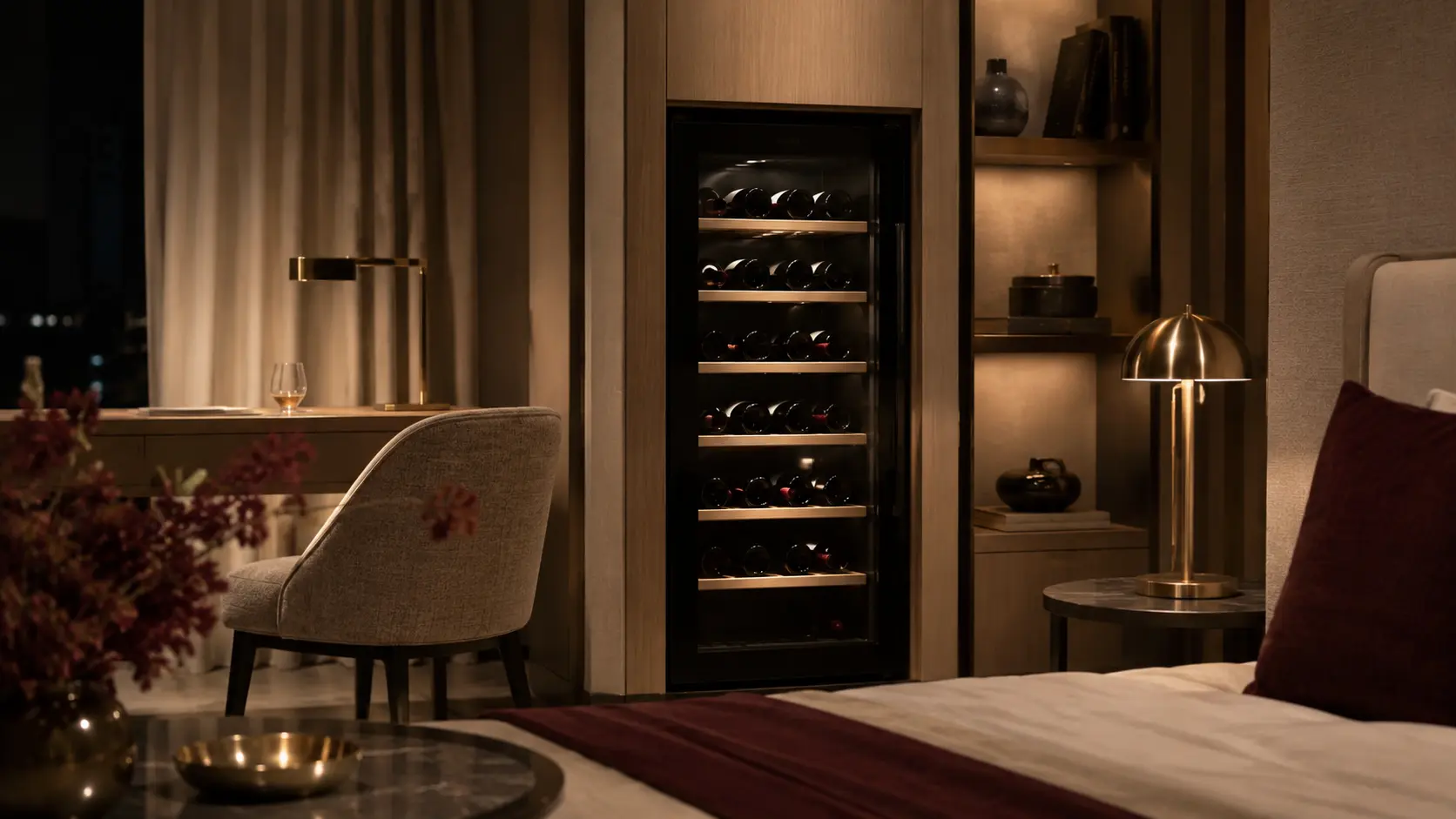 Cantinetta vino silenziosa in una camera di notte